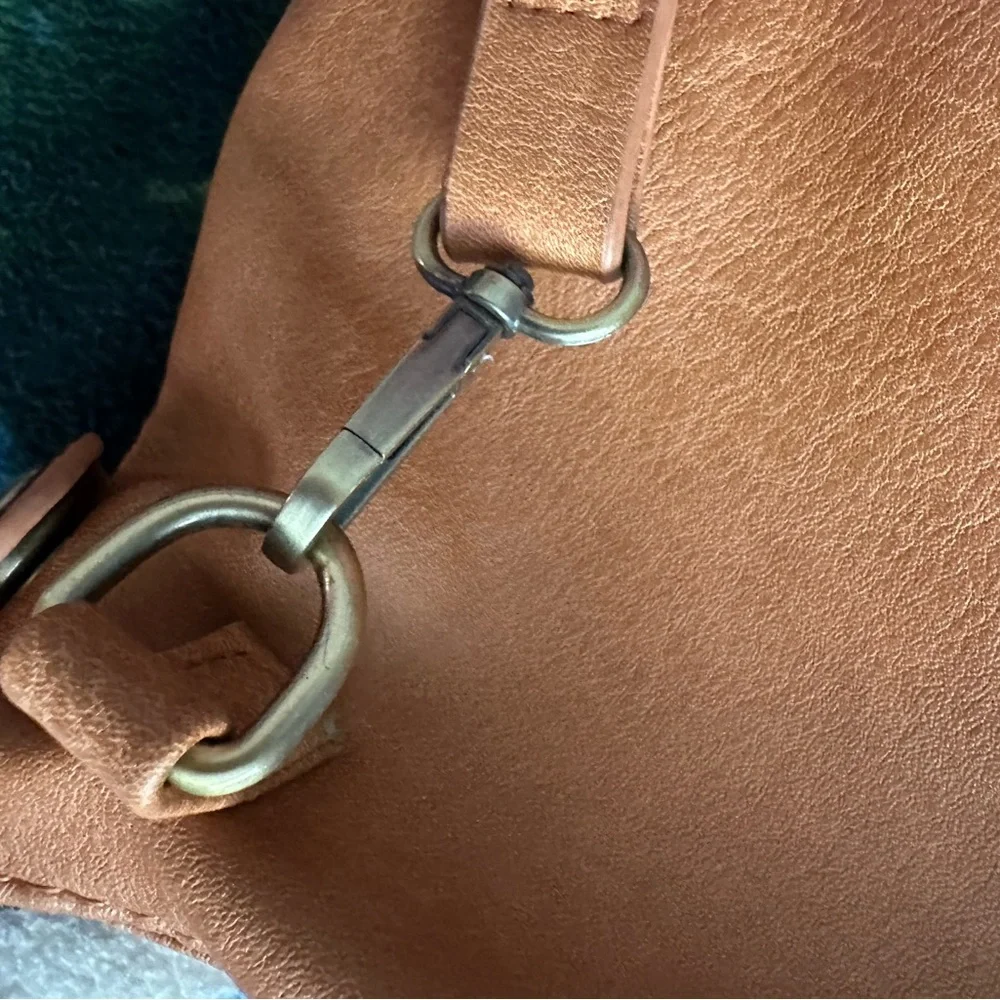 Antik Kraft Brown vegan leather crossbody bag (orange toned brown ) - Picture 3 of 7